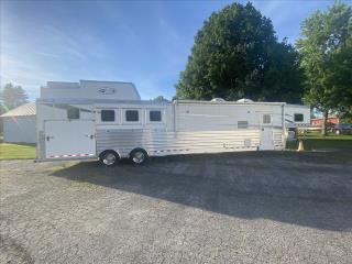 Used Horse Trailer