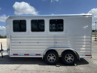 New Horse Trailer