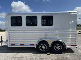 New Horse Trailer