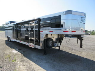 Used Horse Trailer