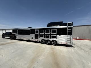 Used Horse Trailer