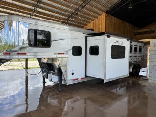 Used Horse Trailer