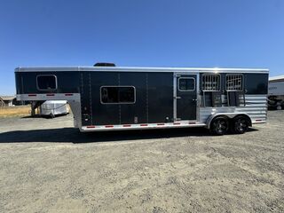 Used Horse Trailer