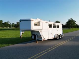 Used Horse Trailer
