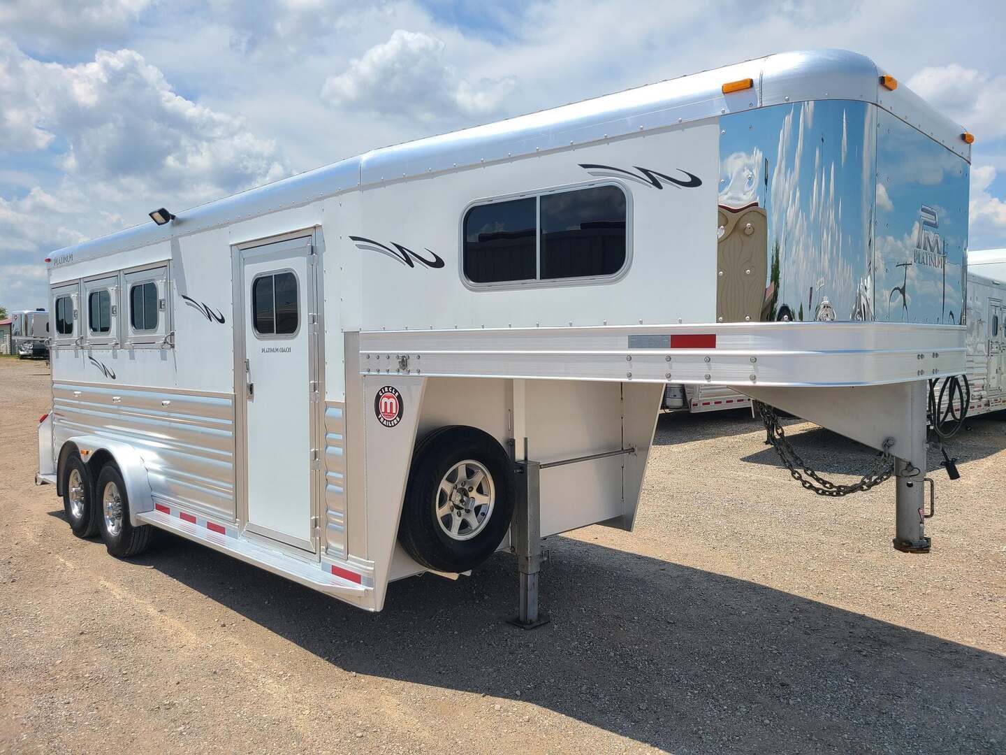 Used 2019 Platinum Coach Horse Trailer Kaufman TX (338643)
