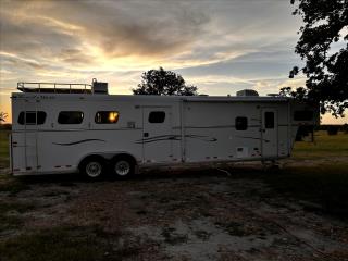Used Horse Trailer