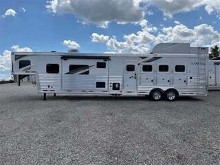 Used Horse Trailer