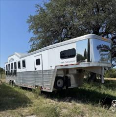 Used Horse Trailer