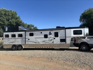 Used Horse Trailer
