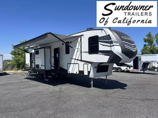 Used Horse Trailer