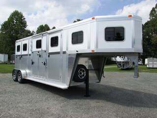 New Horse Trailer