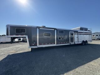 Used Horse Trailer