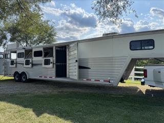 Used Horse Trailer