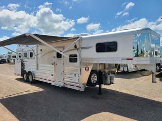 New Horse Trailer
