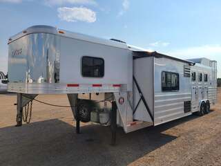 Used Horse Trailer