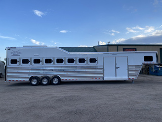 New Horse Trailer