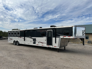 Used Horse Trailer