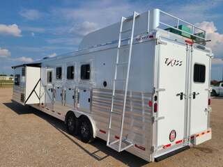 Used Horse Trailer