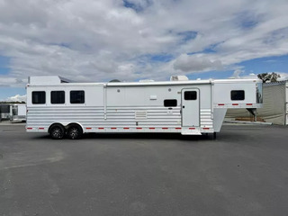 Used Horse Trailer