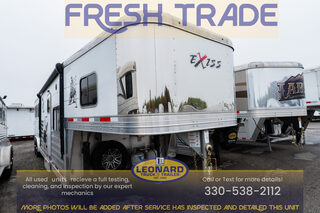 Demo Horse Trailer