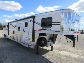 New Horse Trailer