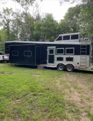 Used Horse Trailer