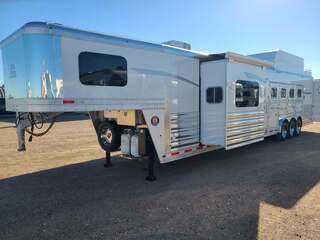 New Horse Trailer