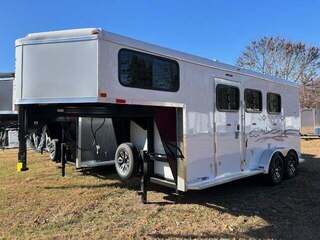New Horse Trailer