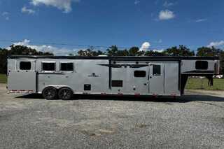 New Horse Trailer