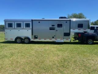 New Horse Trailer