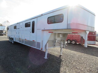 Used Horse Trailer