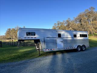 Used Horse Trailer