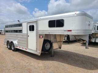 New Horse Trailer