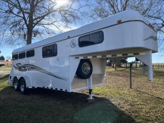 Used Horse Trailer