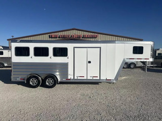 New Horse Trailer