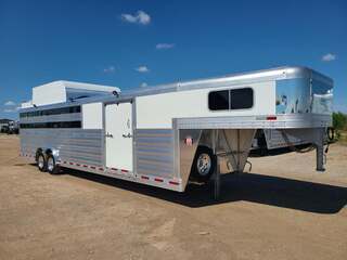 New Horse Trailer