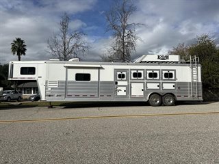Used Horse Trailer