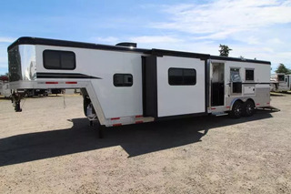 New Horse Trailer