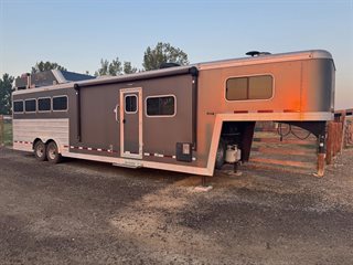 Used Horse Trailer
