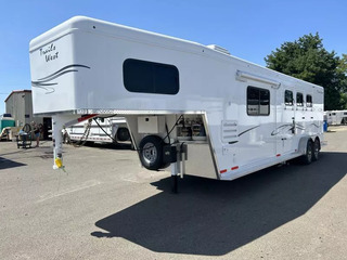 New Horse Trailer