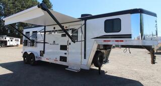 New Horse Trailer