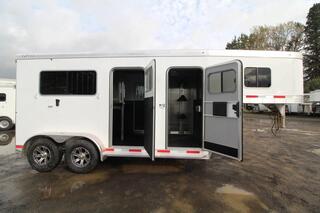 New Horse Trailer