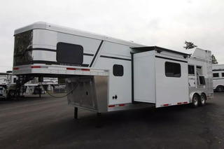 New Horse Trailer