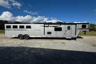 New Horse Trailer
