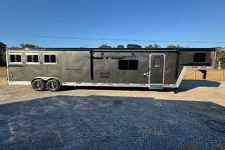New Horse Trailer