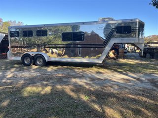 Used Horse Trailer