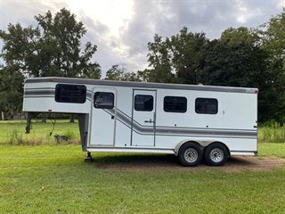 Used Horse Trailer