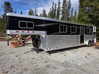 Used Horse Trailer