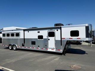 Used Horse Trailer