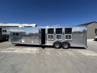 Used Horse Trailer